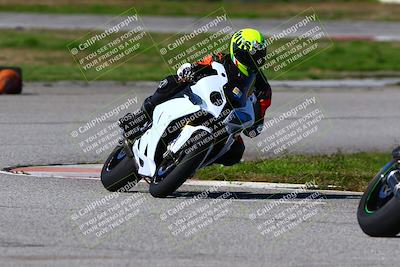 media/Jan-21-2023-Fastrack Riders (Sat) [[fcf3f88a30]]/Level 3/Session 4 Turn 6-Mountian Shot/